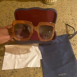 Oversized Gucci shades